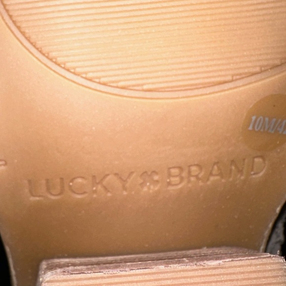 *Brand new* Lucky Brand boots - Picture 4 of 7
